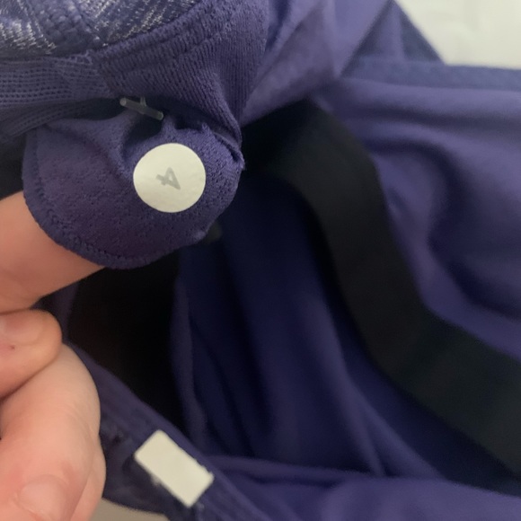 NWOT Lululemon Athletica Tank Crossover Front Size 4 - Picture 3 of 4